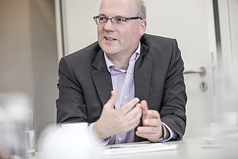 Kollege in Projektplanung